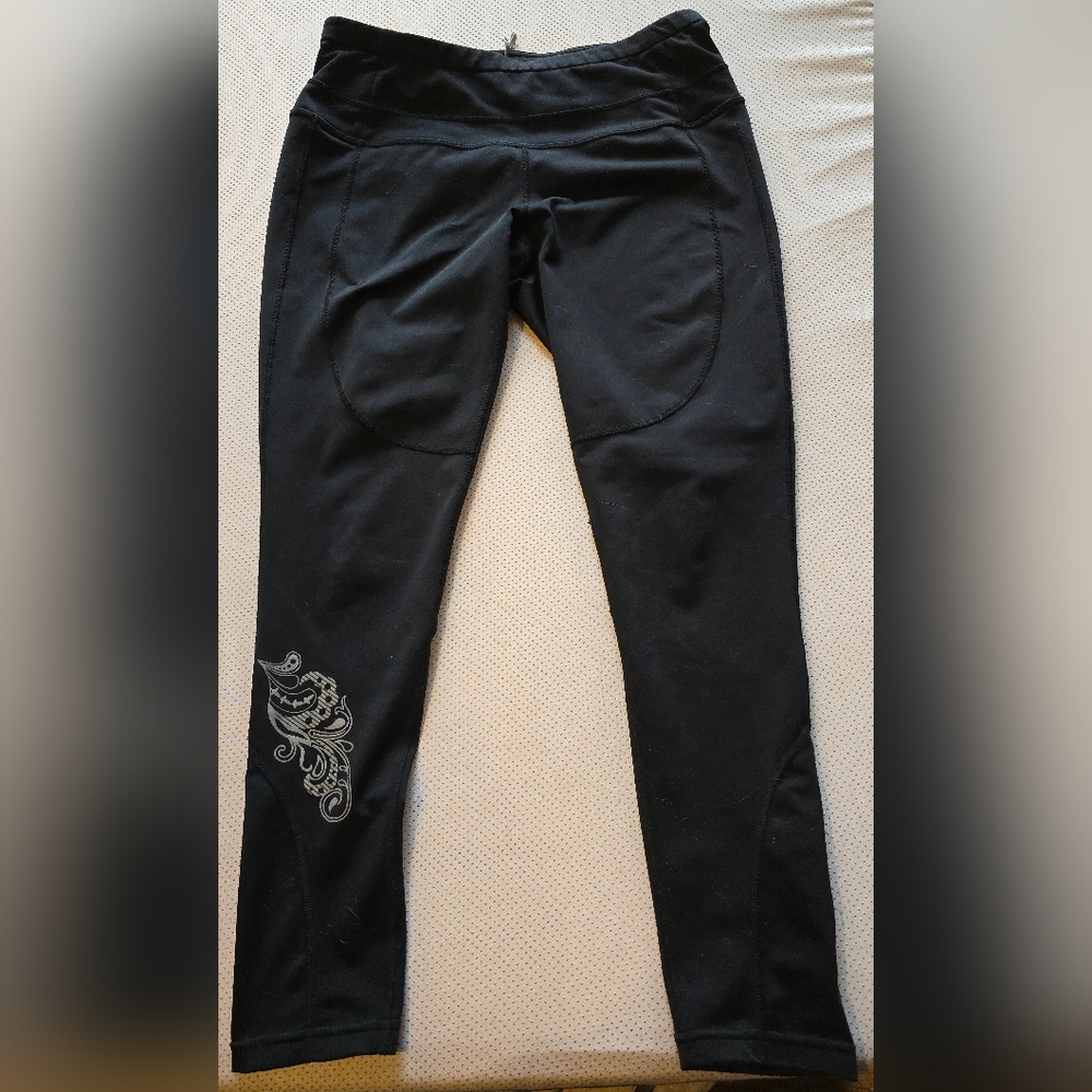 Athleta | Active Pants Leggings Large Back Pocket Black